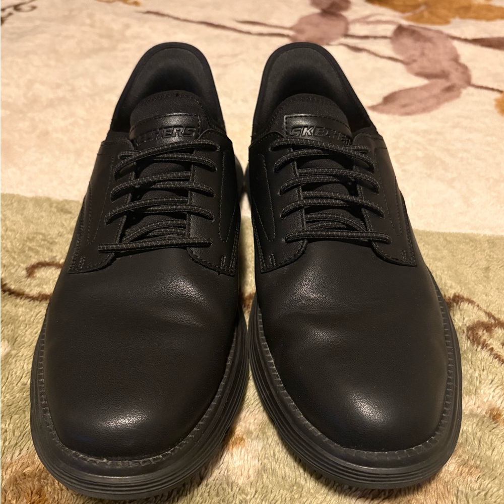 SKECHERS Slip-Ins - Picture 3 of 5